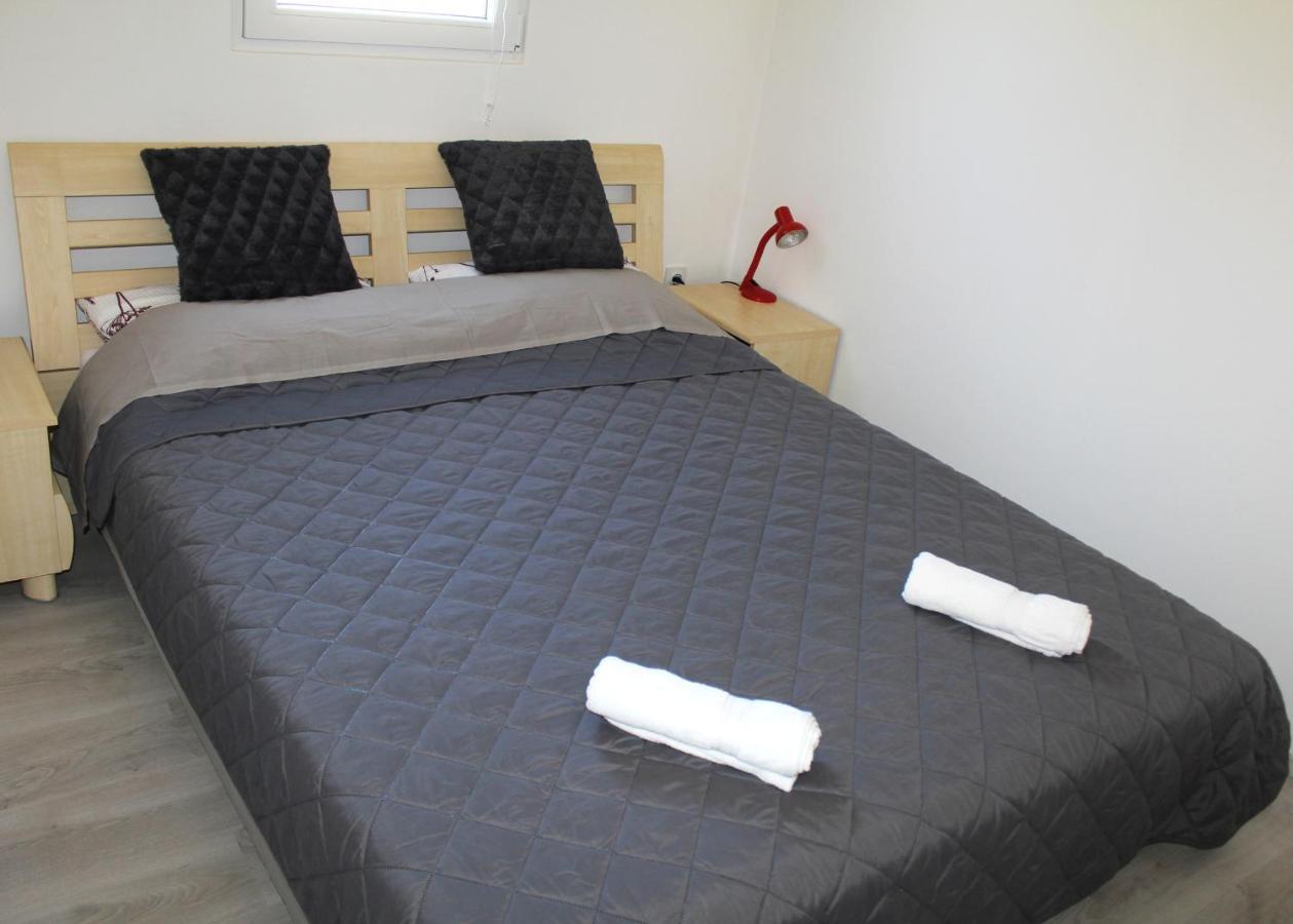 Oliven Garden Villa Ровин Екстериор снимка